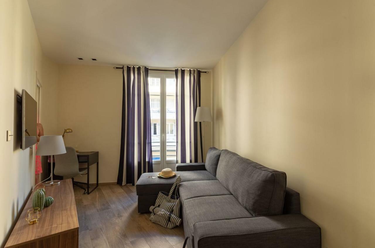 100m From The Sea Appartement *